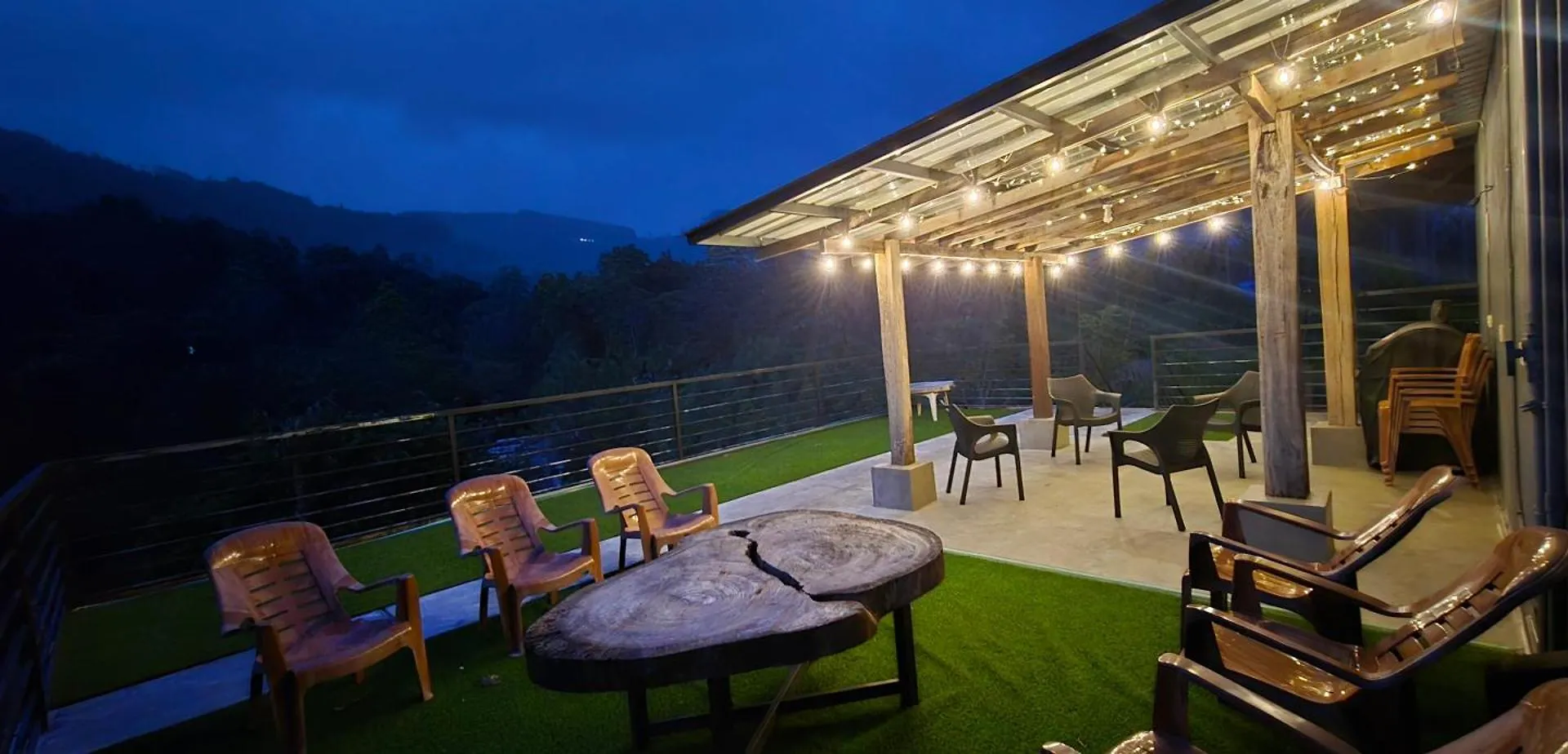 The Ridge House Vila Kandy
