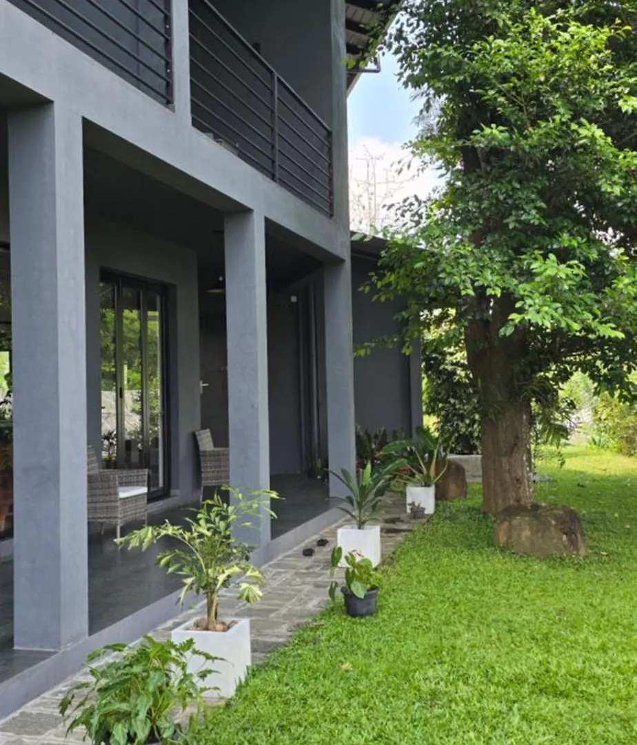 Alojamento de Turismo Selvagem The Ridge House Vila Kandy Sri Lanca